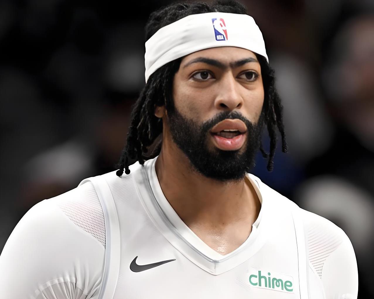 包含赛前突围战来临，达拉斯独行侠围绕NBA常规赛强势反弹，媒体盛赞，临场指挥获称赞的词条